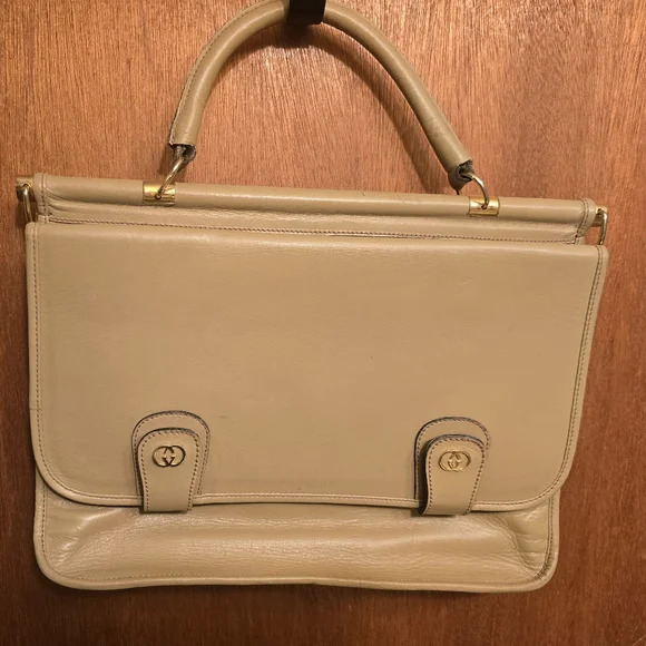 Vintage Gucci Tan Beige Leather Handbag - Picture 2 of 14